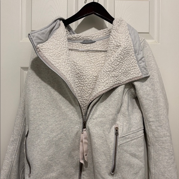 Lululemon Cozy up buttercup jacket - Picture 3 of 6